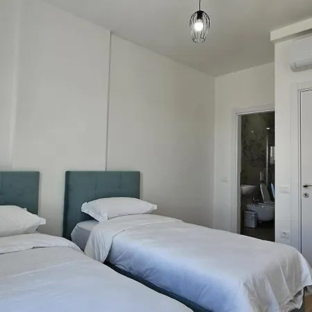 Sm Blue West Tiran